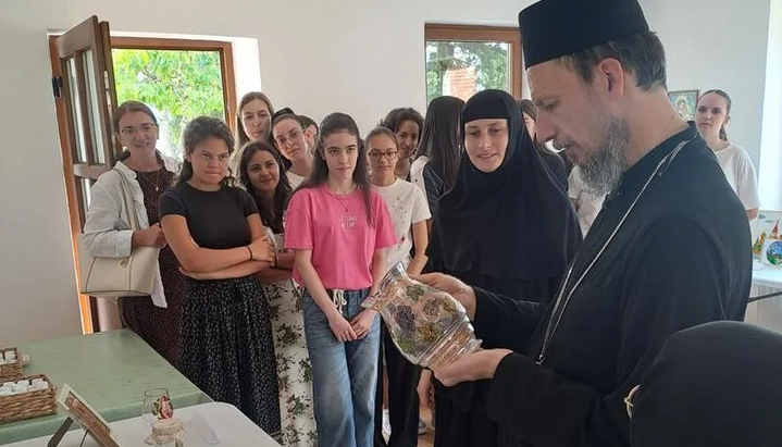 У манастиру Добрићево одржана летња школа