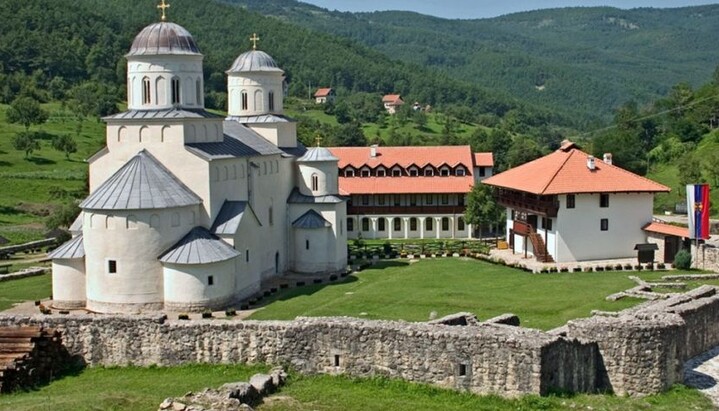 Стручни тим Републичког Завода за заштиту споменика културе посетио милешевску Епархију
