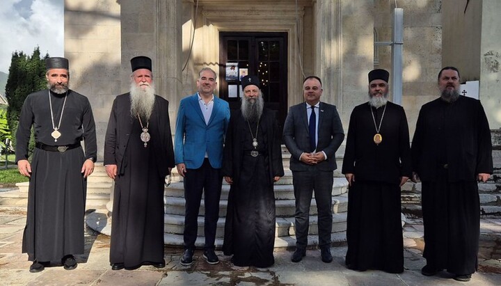 Патријарх Порфирије у посети обновљеном манастиру Савина