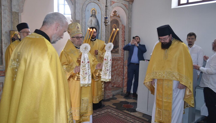 У Мађарској освећен обновљени храм СПЦ