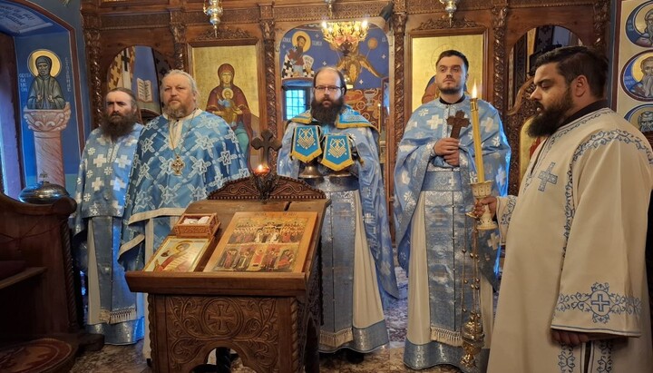 Служба у Острогу. Фото: Митрополија црногорско-приморска.