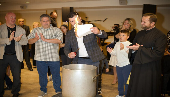 Српска парохија у Детроиту слави велику победу заједништва