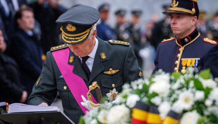 Белгијски краљ Филип на полагању венаца. Фото: Политика