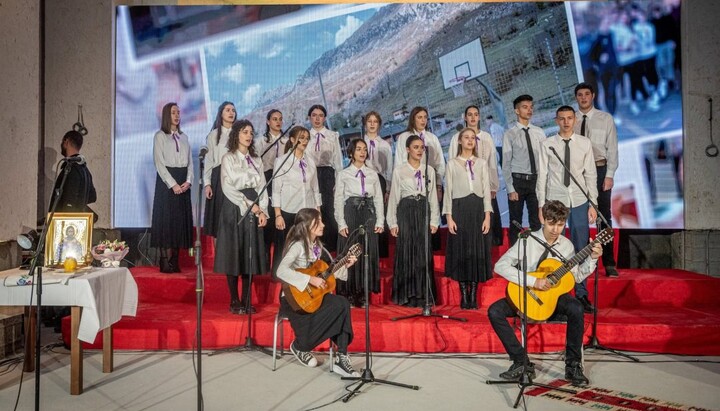 Конкурс за химну школе. Фото: Митрополија црногорско-приморска. 