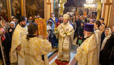 Бадње вече и Божић у Москви окупили вернике у српском Подворју