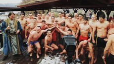 Витешко пливање за Часни крст сабраће вернике и на Калемегдану