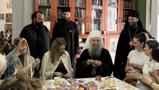 Патријарх учествовао у припреми тракица Часног појаса с волонтерима