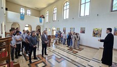 Матуранти из Билеће уз молитву испратили средњошколске дане
