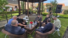 Епископа Херувима посетила  висока делегација Републике Србије 