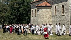 У Далматинској Лазарици одржан велики Видовдански сабор