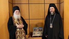 Архијереј СПЦ посетио Ватопед