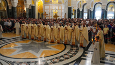 Патријарх на Петровдан: Нико не може без Цркве и ближњих