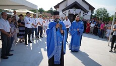 Освештан храм Свете Тројице у Мезграји Косе 