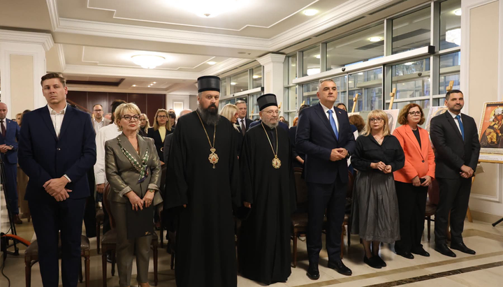 Отварање изложбе о српском наслеђу у Мађарској у Административном центру Владе Републике Српске у Бањалуци. Фото: Епархија будимска