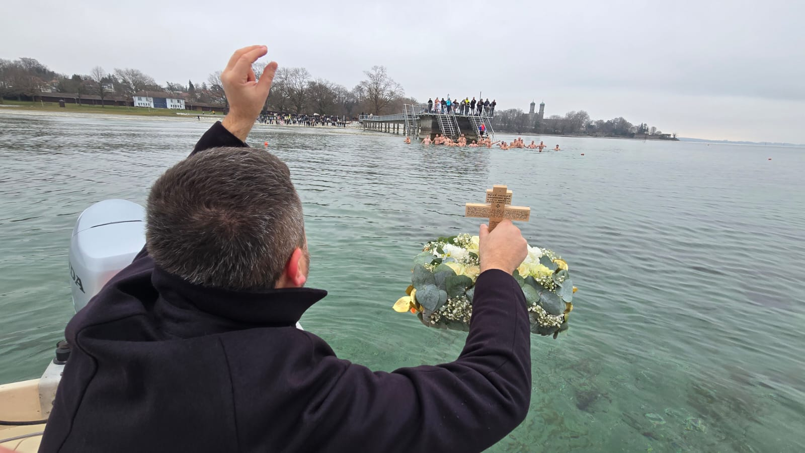 Крстовдан, Богојављење и Јовањдан сабрали Србе широм света фото 7