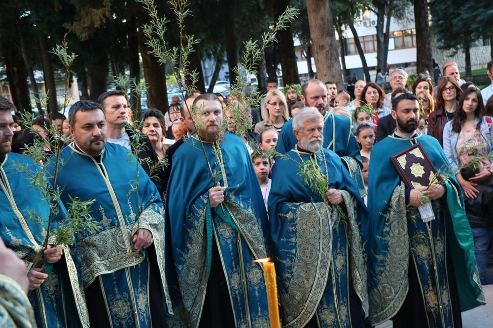 Врбица: лазарице, дечја игра, молитва и песма – како Срби славе Врбицу  фото 5