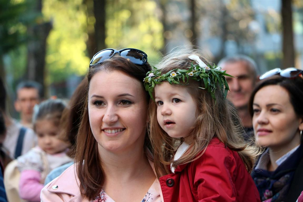 Врбица: лазарице, дечја игра, молитва и песма – како Срби славе Врбицу  фото 4