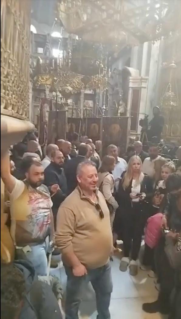 Ексклузивно: Силазак Благодатног огња – директан пренос фото 3