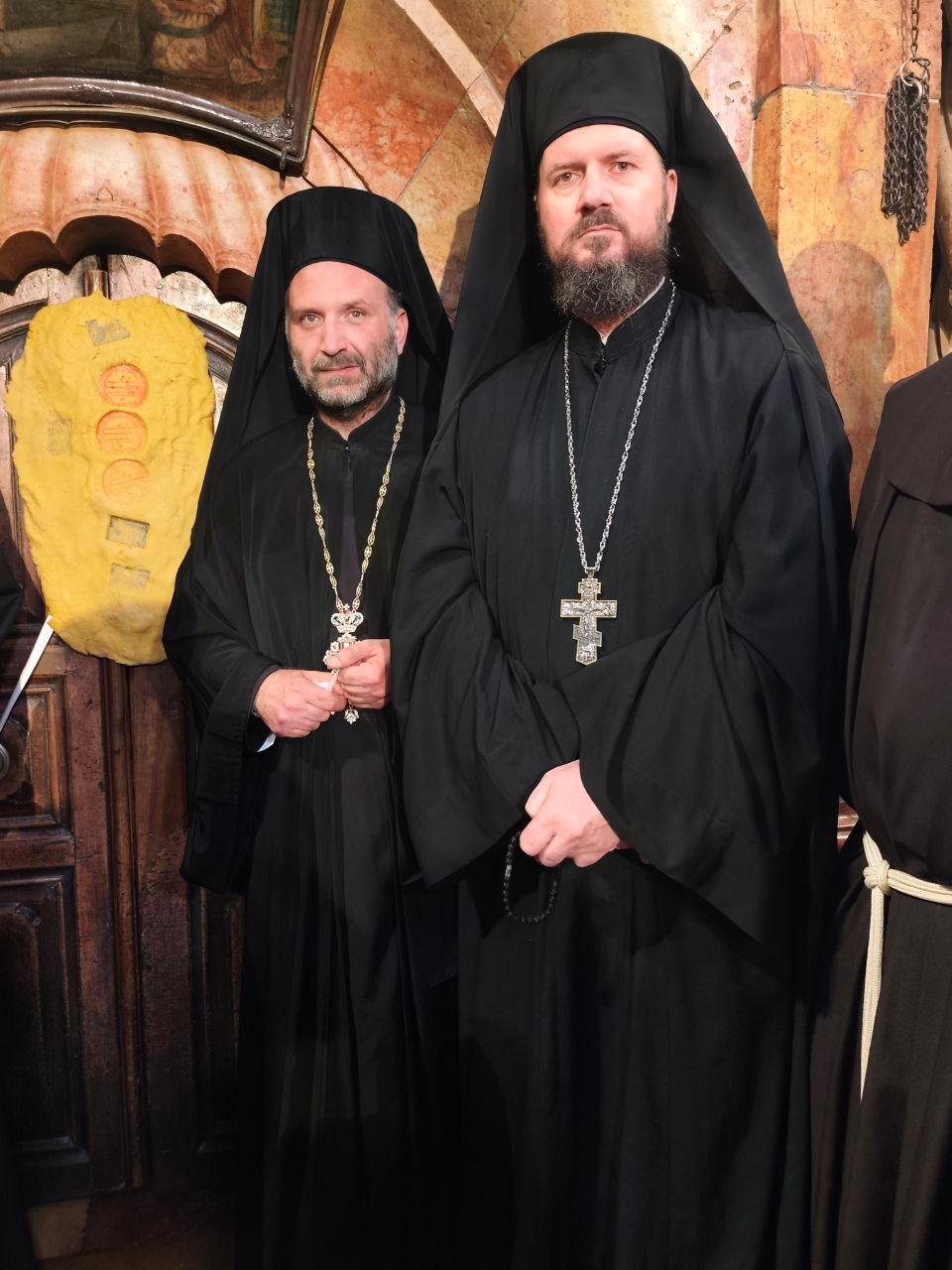 Ексклузивно: Силазак Благодатног огња – директан пренос фото 5