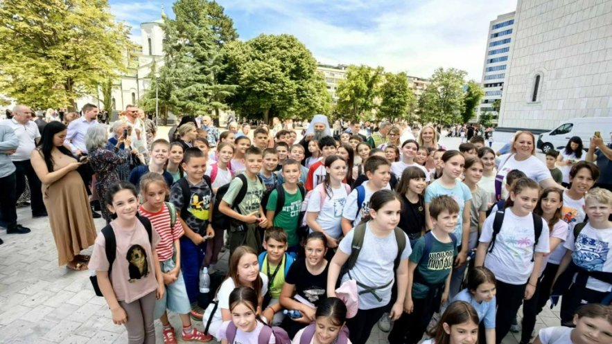 Царство Божје почиње већ сада, кроз Цркву - патријарх Порфирије фото 5