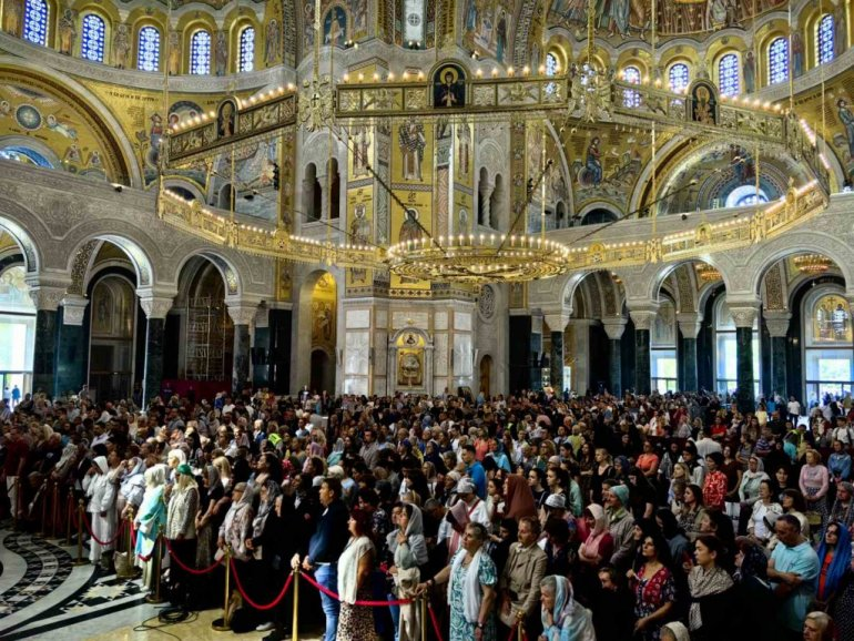 Царство Божје почиње већ сада, кроз Цркву - патријарх Порфирије фото 2