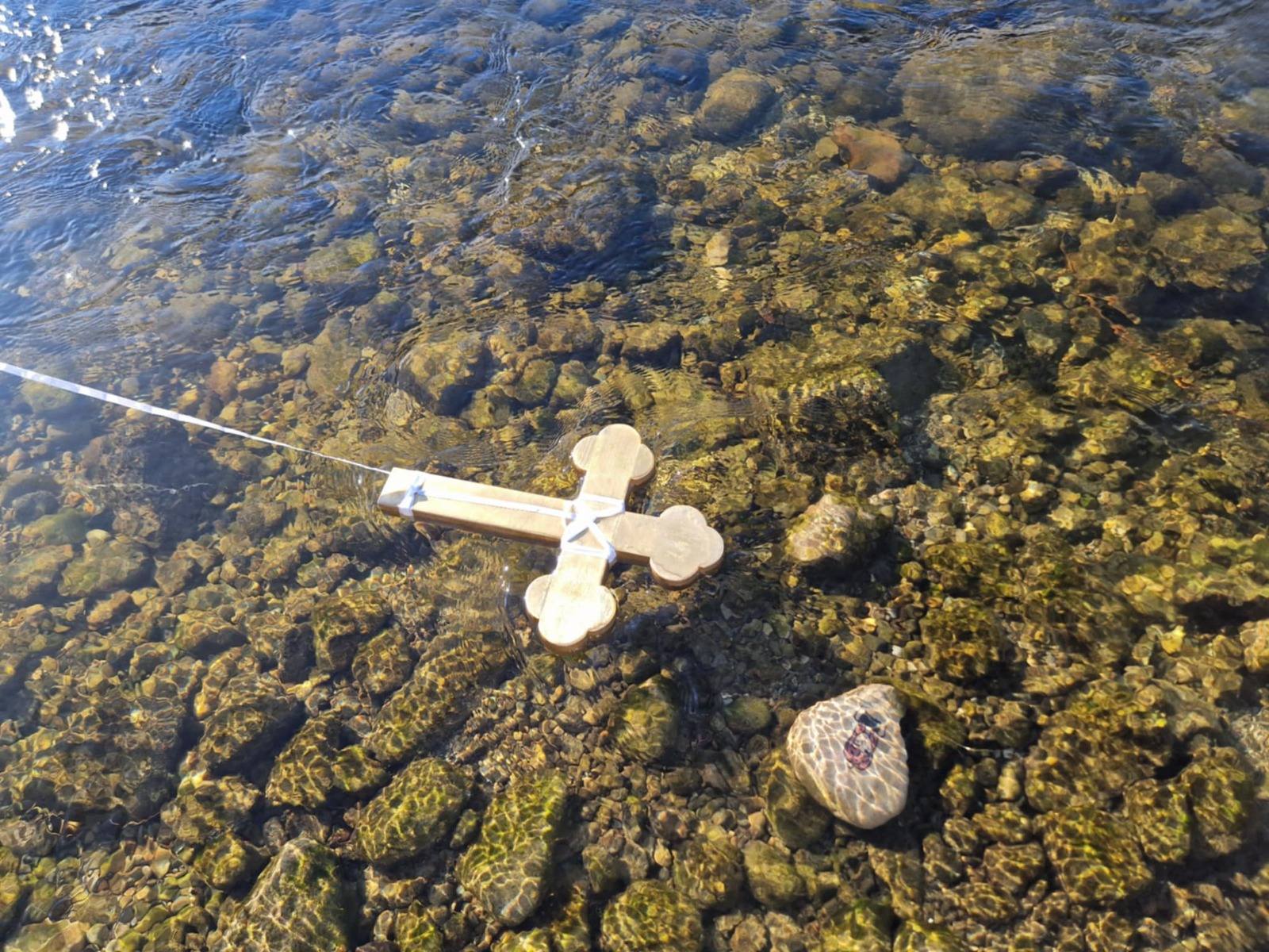 Крстовдан, Богојављење и Јовањдан сабрали Србе широм света фото 21