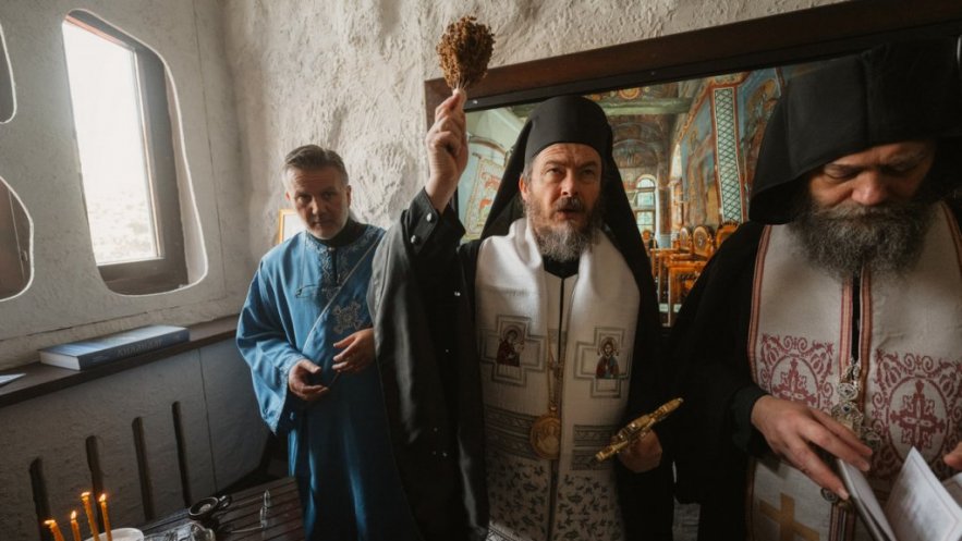 Хиландар отворио Хиландарску собу у Математичкој гимназији - фото 1
