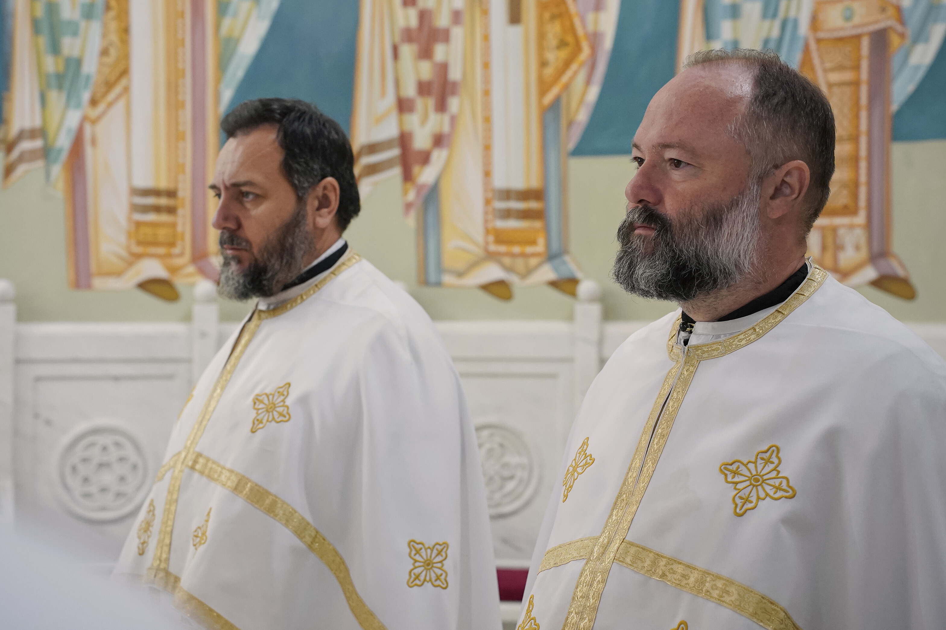 Епископ Исихије служио Литургију у Саборном храму у Ваљеву - фото 11