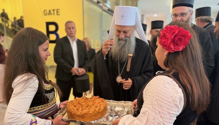 Срби у Канбери дочекали патријарха Порфирија уз песму „Тамо далеко” - фото 3